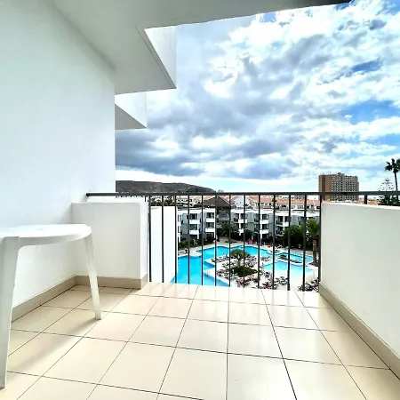 公寓 Nice Studio With Wifi, Pool, Near The Beach In Los Cristianos, Tenerife Sur 洛斯克里斯蒂亚诺斯