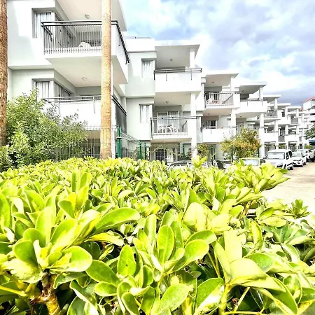 Nice Studio With Wifi, Pool, Near The Beach In Los Cristianos, Tenerife Sur 公寓