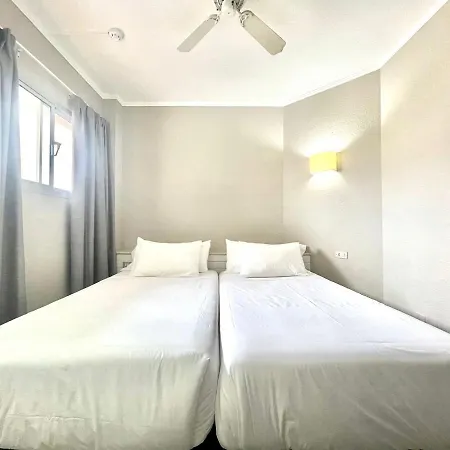 公寓 Nice Studio With Wifi, Pool, Near The Beach In Los Cristianos, Tenerife Sur *