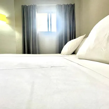 Nice Studio With Wifi, Pool, Near The Beach In Los Cristianos, Tenerife Sur * 洛斯克里斯蒂亚诺斯