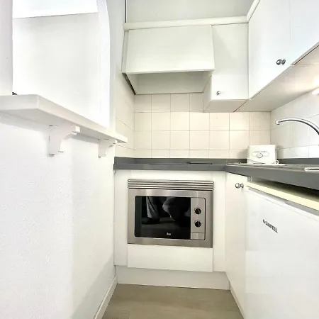 Nice Studio With Wifi, Pool, Near The Beach In Los Cristianos, Tenerife Sur 公寓 *