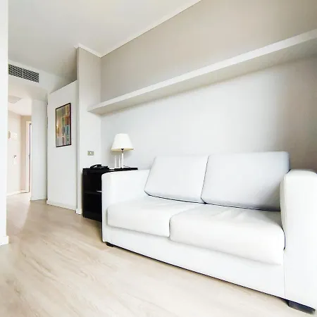 公寓 Nice Studio With Wifi, Pool, Near The Beach In Los Cristianos, Tenerife Sur 洛斯克里斯蒂亚诺斯