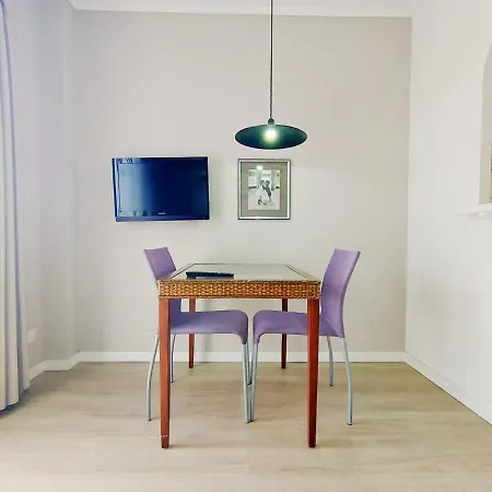 公寓 Nice Studio With Wifi, Pool, Near The Beach In Los Cristianos, Tenerife Sur 洛斯克里斯蒂亚诺斯