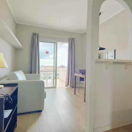 Nice Studio With Wifi, Pool, Near The Beach In Los Cristianos, Tenerife Sur *